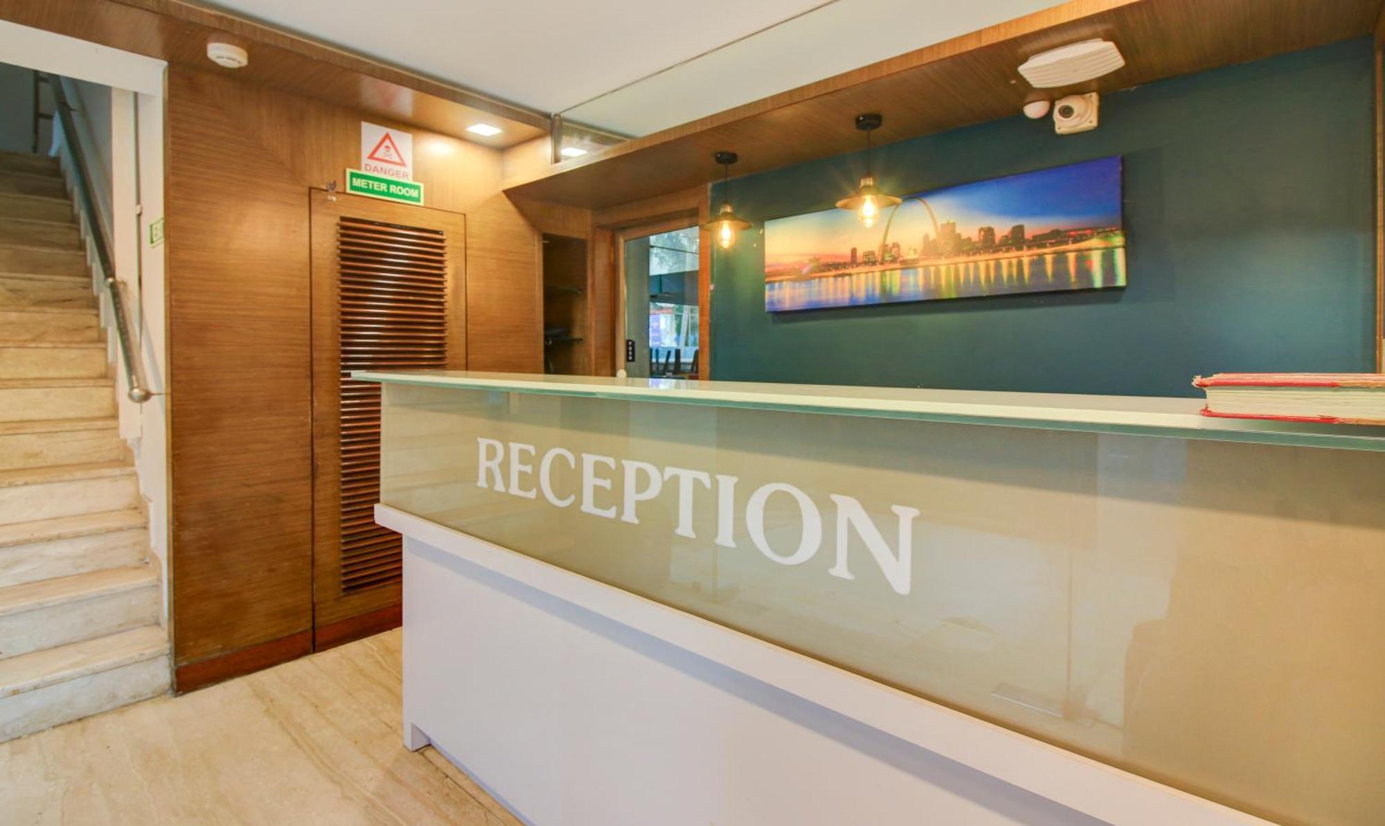 Hotel Aura - Near Malad Link Road Горай Экстерьер фото