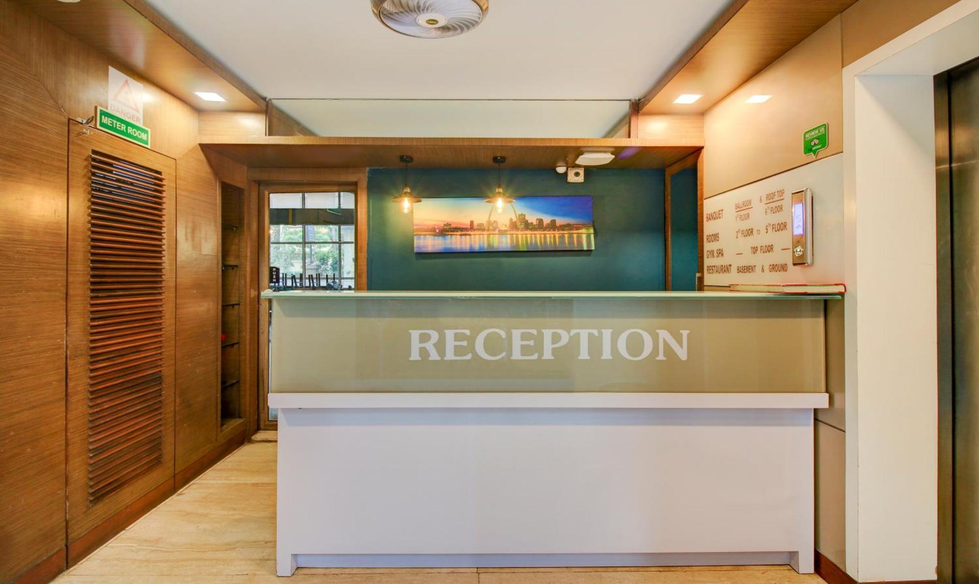 Hotel Aura - Near Malad Link Road Горай Экстерьер фото